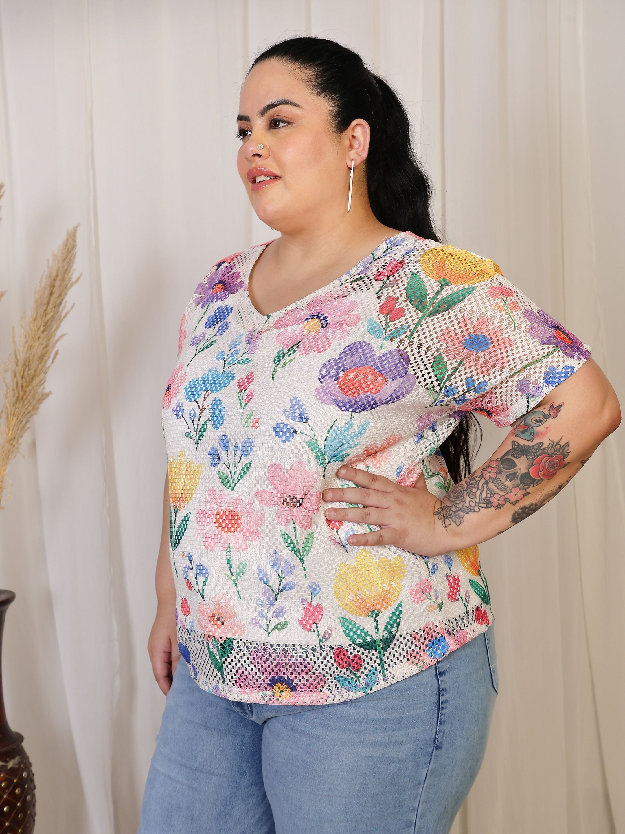 Crochet Bloom (V Neck)