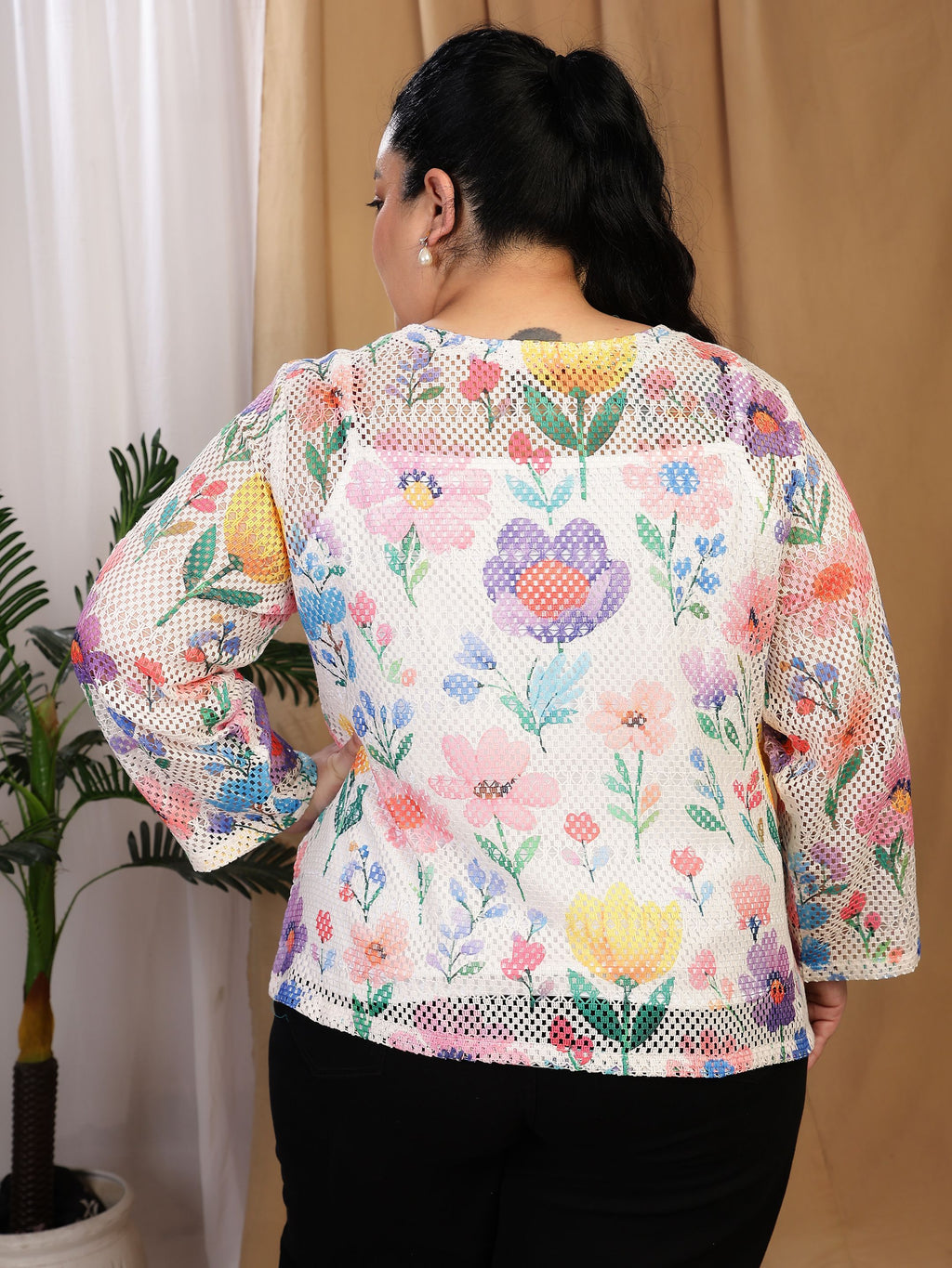 Crochet Bloom (Round Neck)