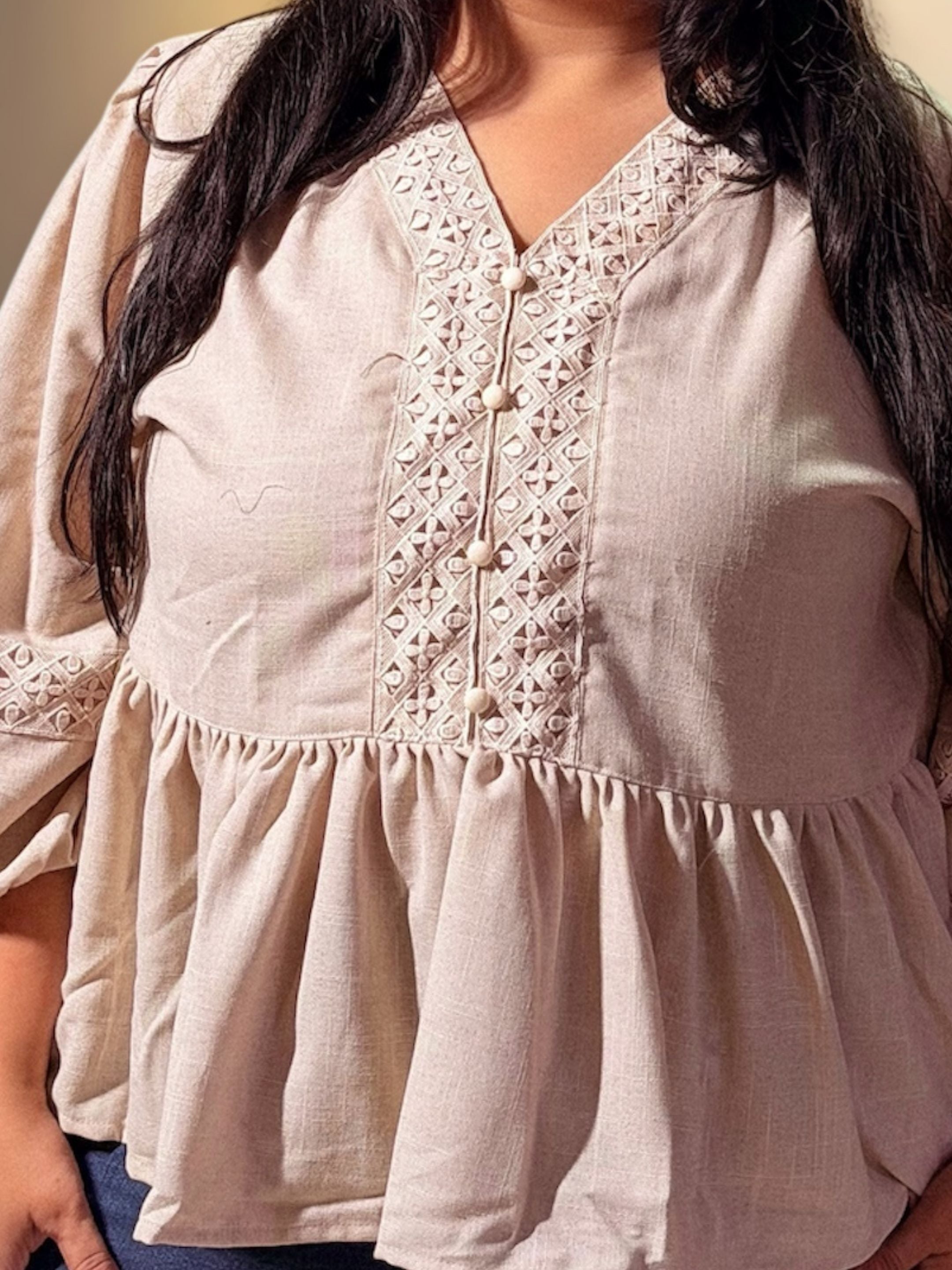 Flirty Flair - Beige